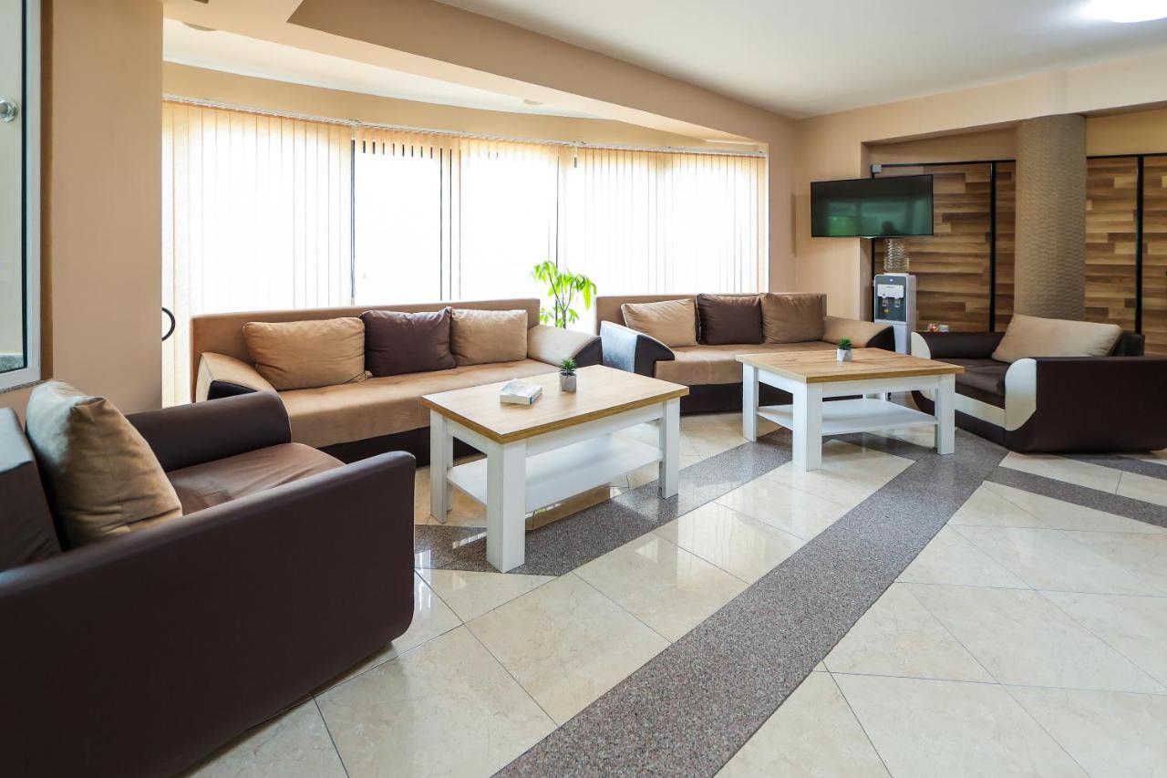 Family Hotel Γκότσε Ντέλτσεφ Εξωτερικό φωτογραφία