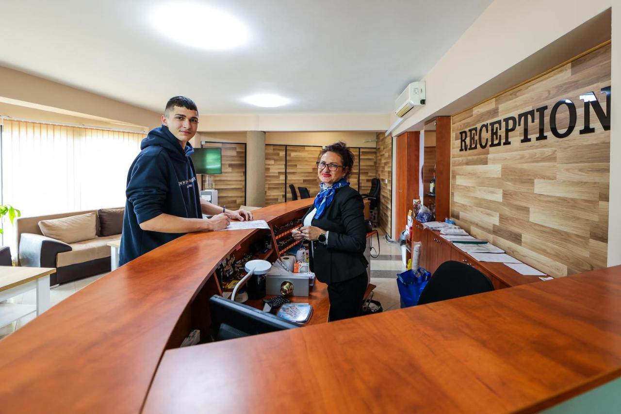 Family Hotel Γκότσε Ντέλτσεφ Εξωτερικό φωτογραφία